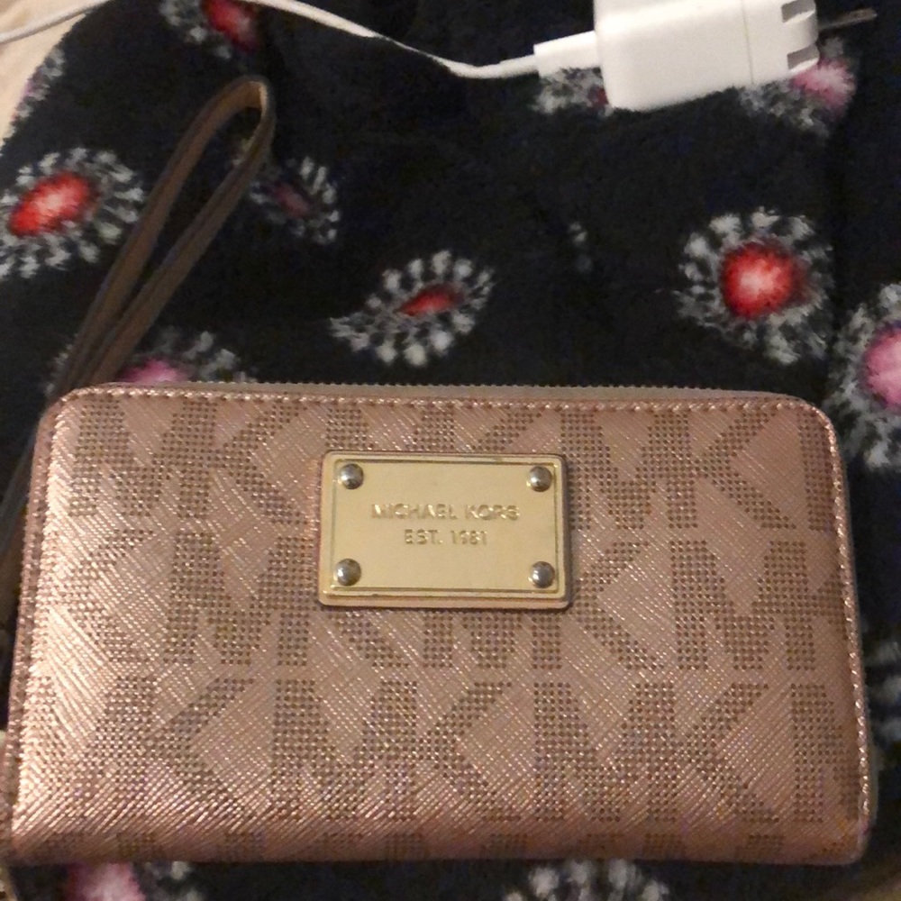 michael kors wallet